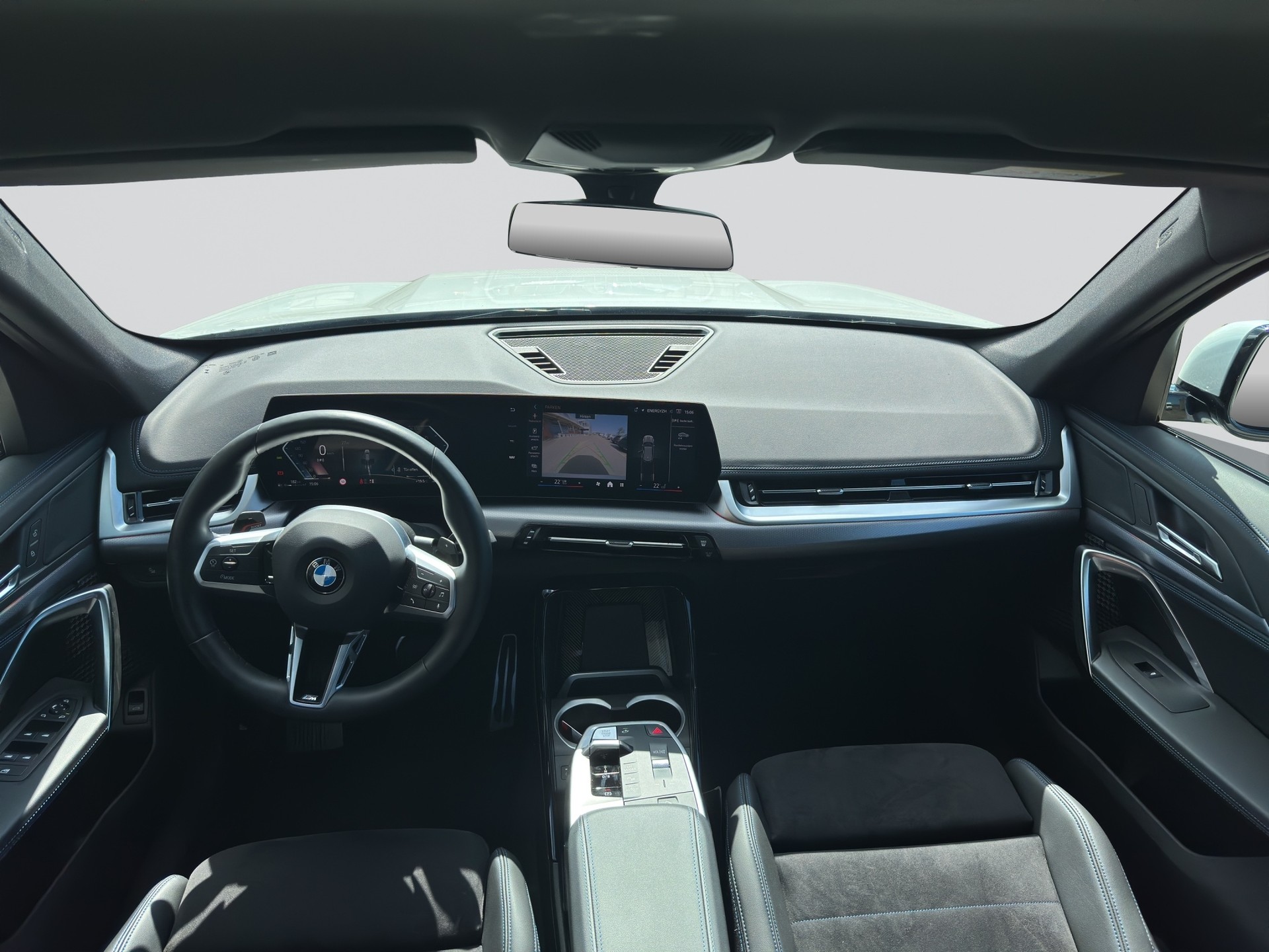 BMW X1 xDrive 23d 48V M Sport Shadow Line-image-13