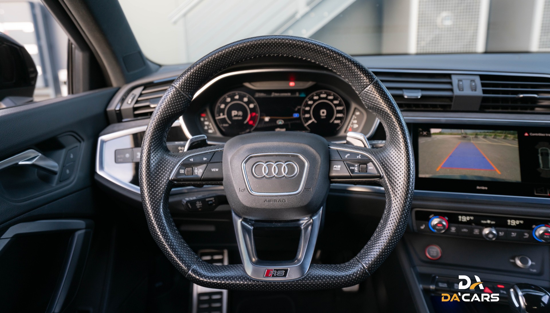 AUDI RS Q3 Sportback quattro S tronic-image-9