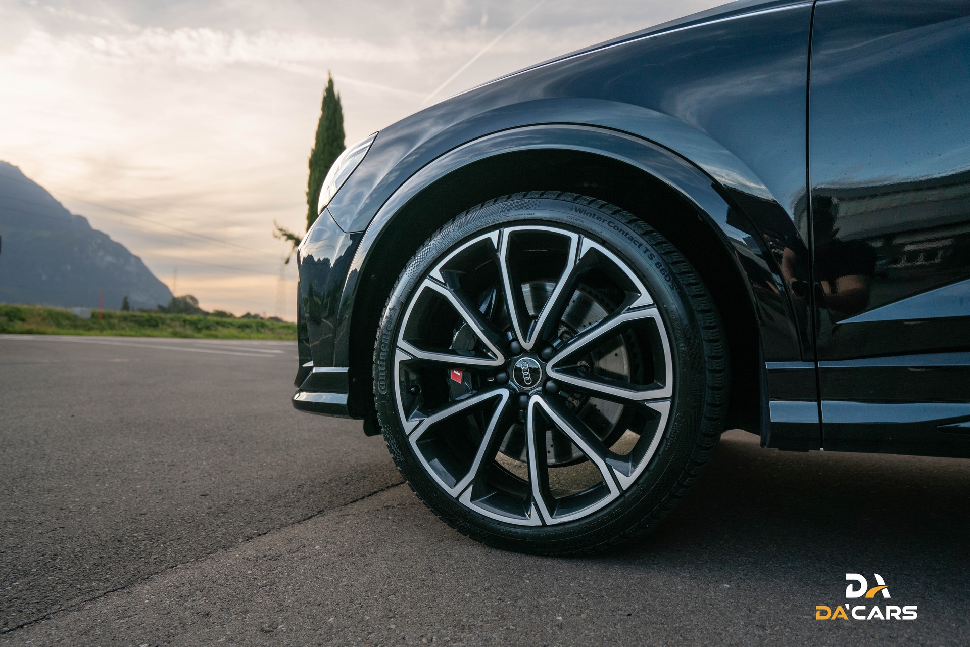 AUDI RS Q3 Sportback quattro S tronic-image-5