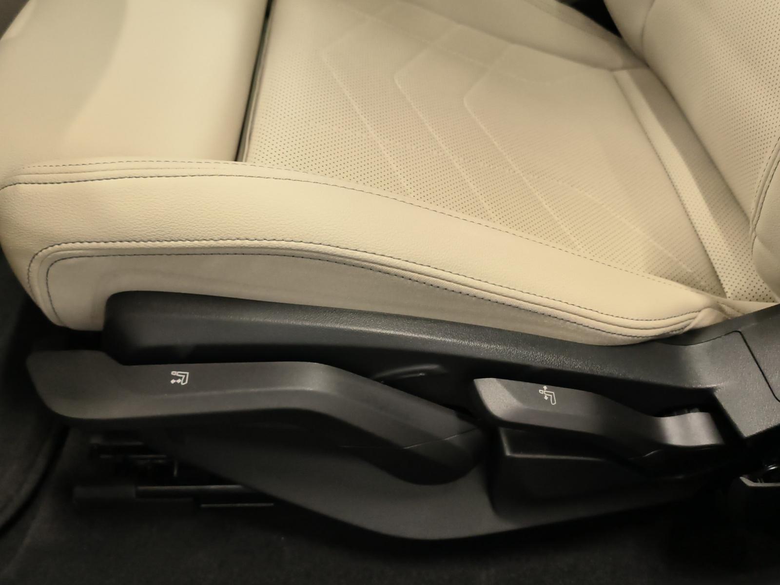BMW 2er Reihe U06 Active Tourer 225e xDrive paddles-image-21