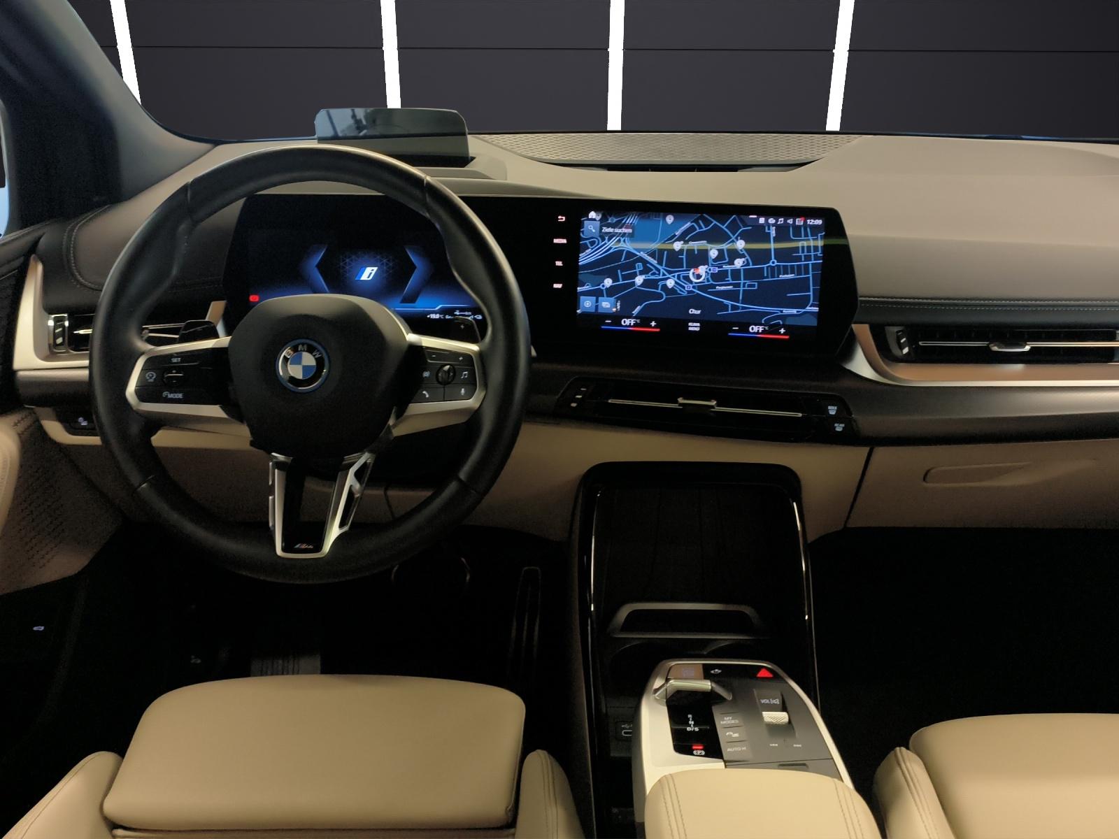 BMW 2er Reihe U06 Active Tourer 225e xDrive paddles-image-18