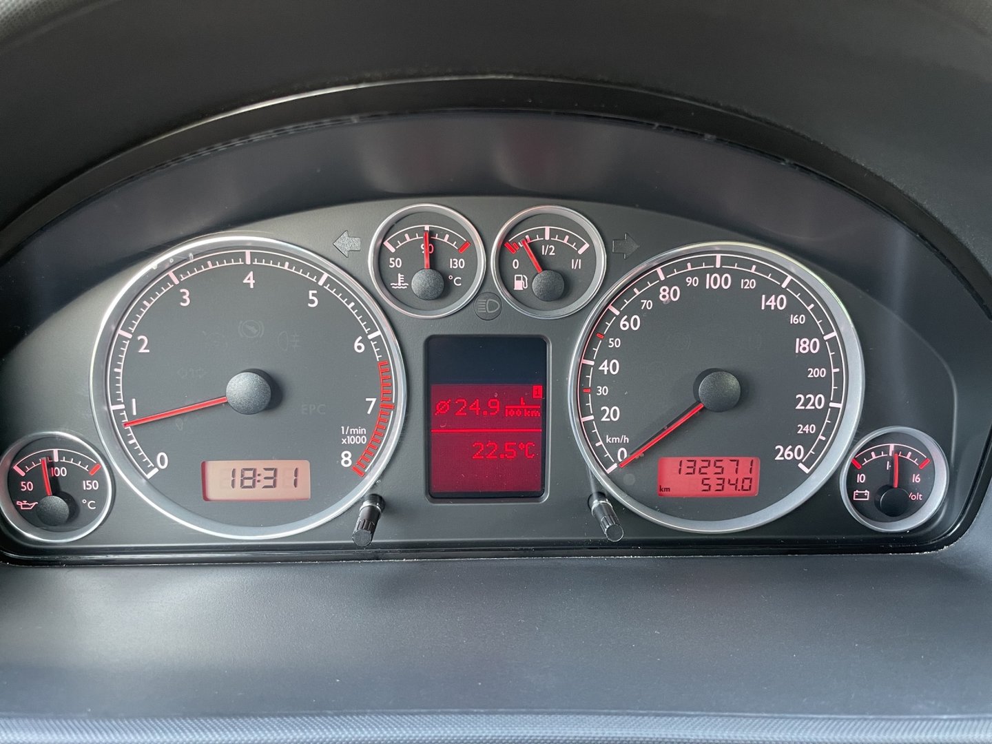 SEAT Alhambra 1.8 T Reference – 7 places, climatisation, idéale famille-image-16