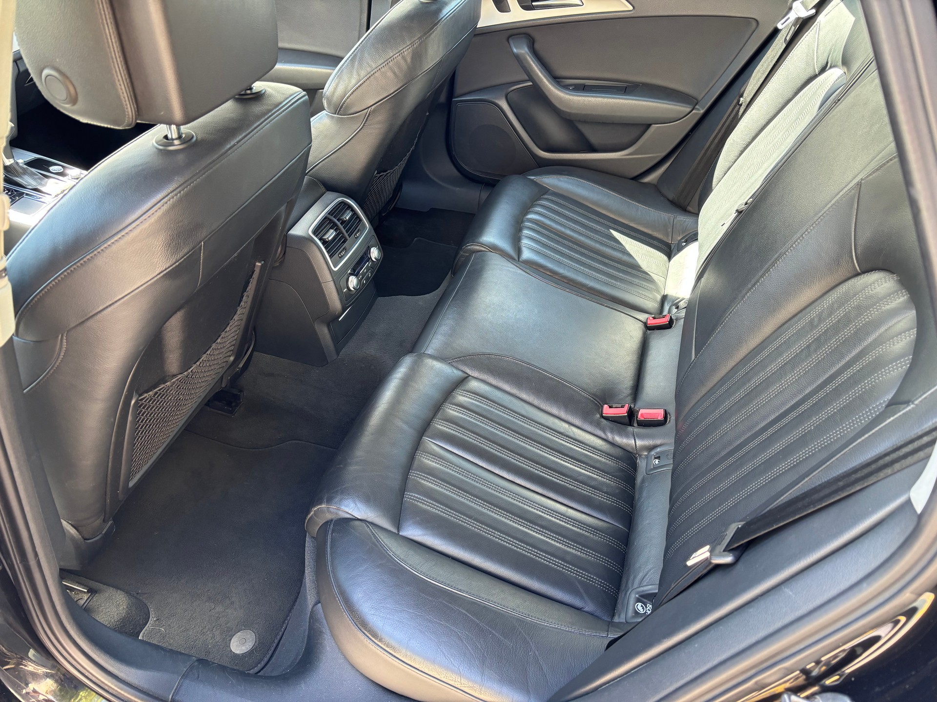 AUDI 3.0 V6 TDI 245 quattro S-Tr.-image-8