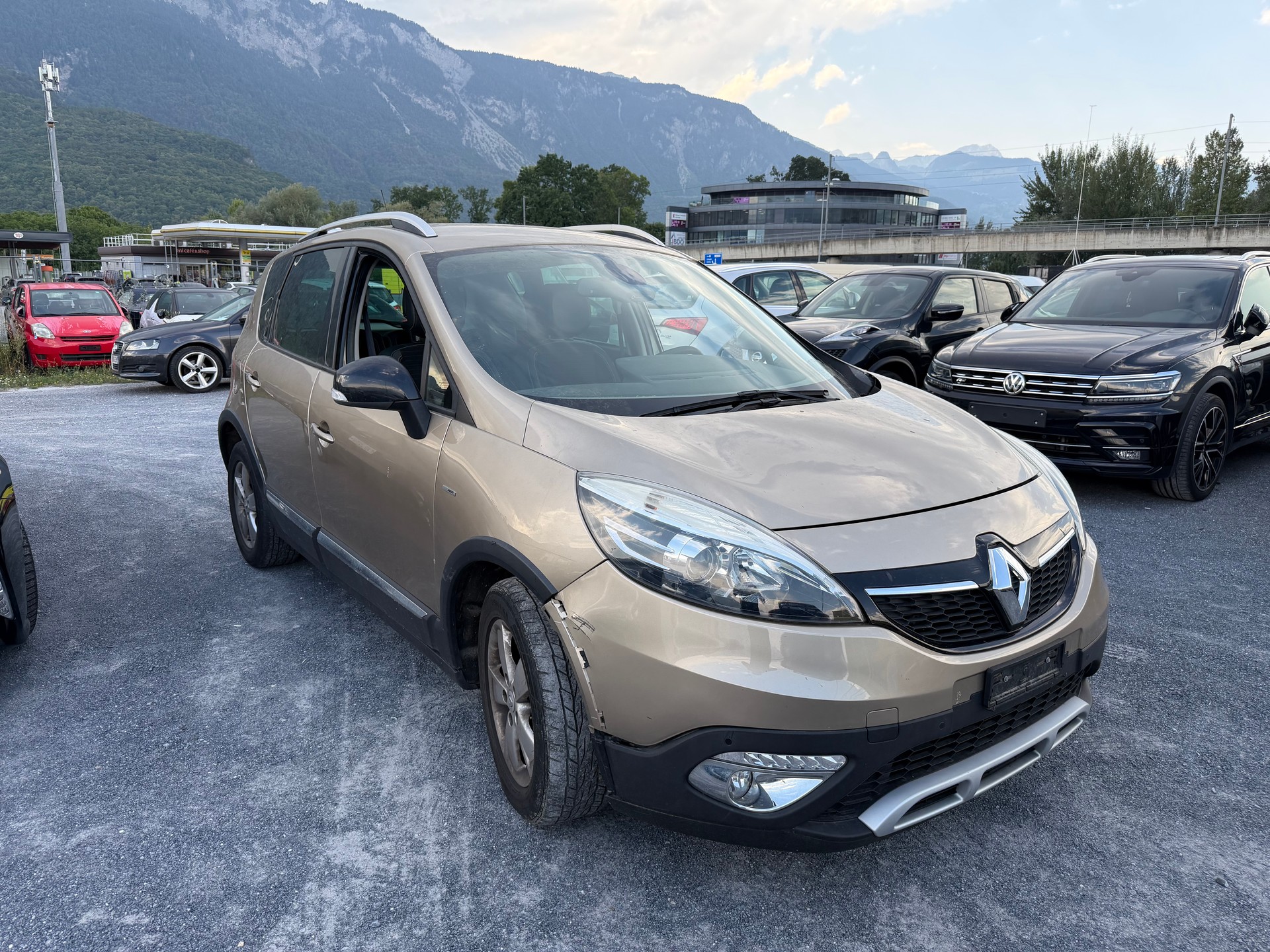 RENAULT Scénic Xmod 1.2 16V Turbo Privilège-image-2