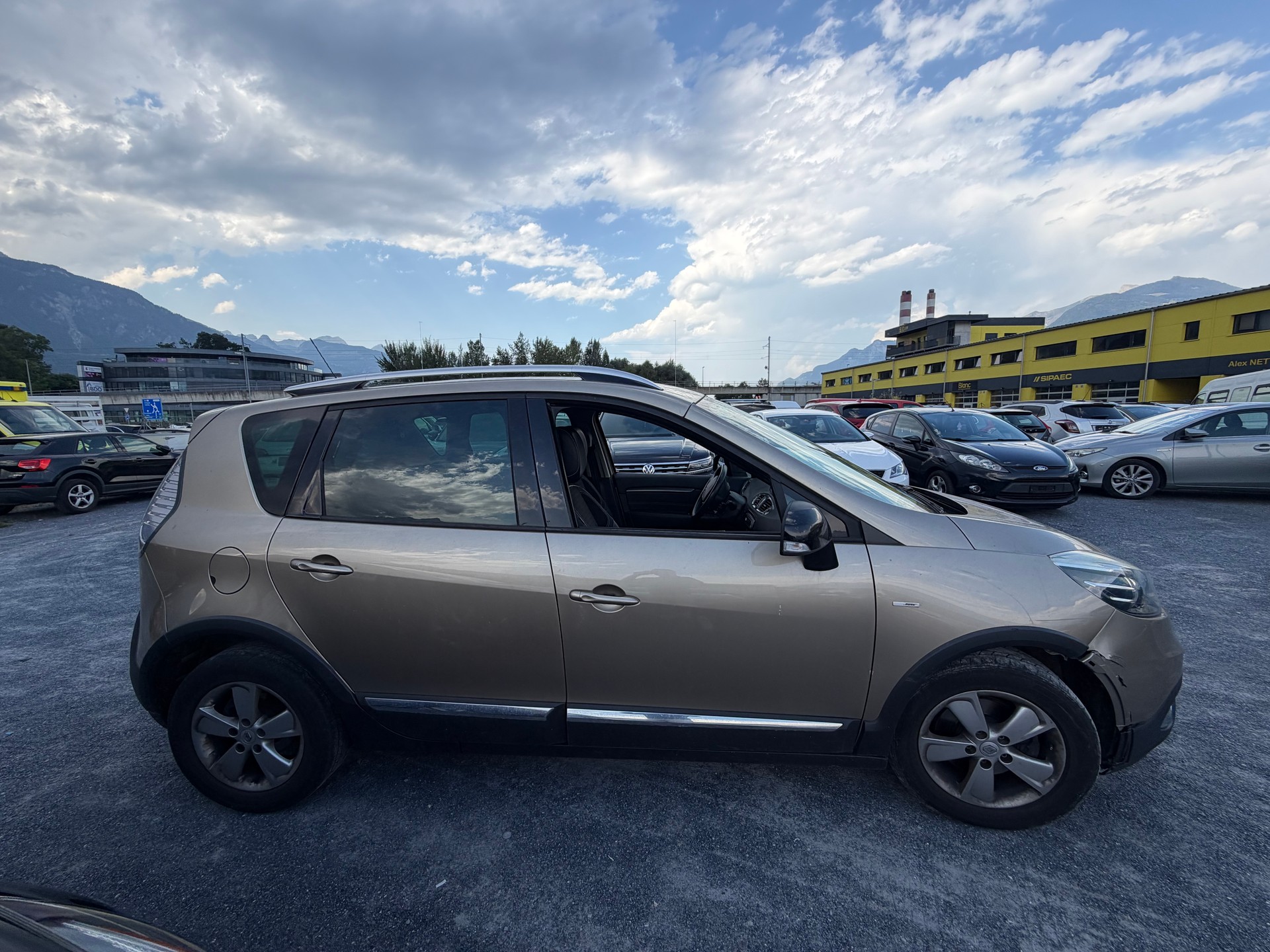 RENAULT Scénic Xmod 1.2 16V Turbo Privilège-image-4