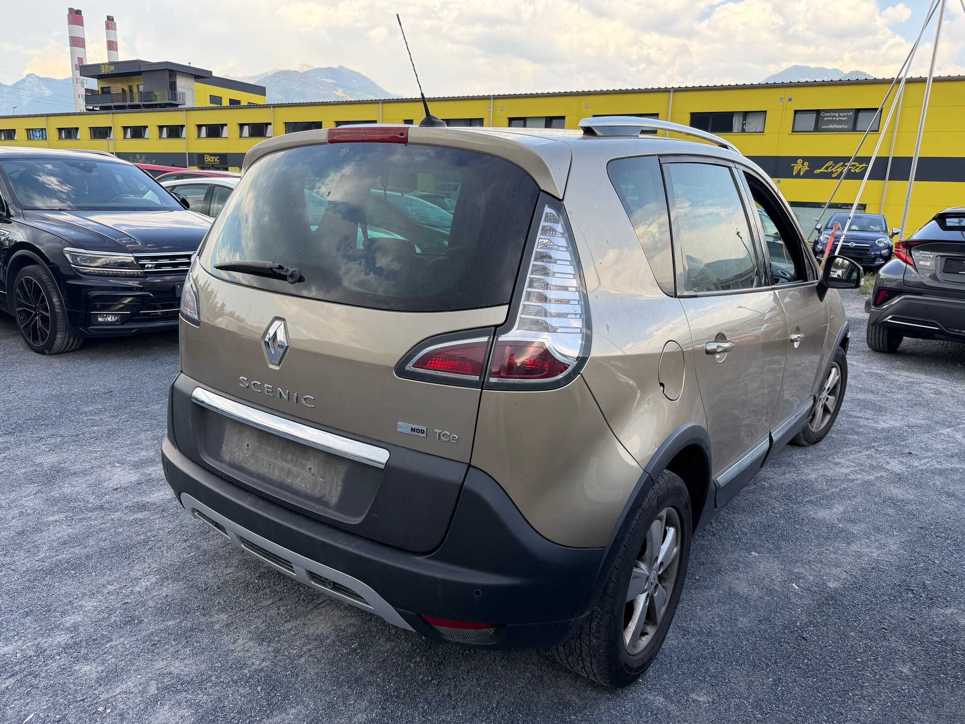 RENAULT Scénic Xmod 1.2 16V Turbo Privilège-image-5
