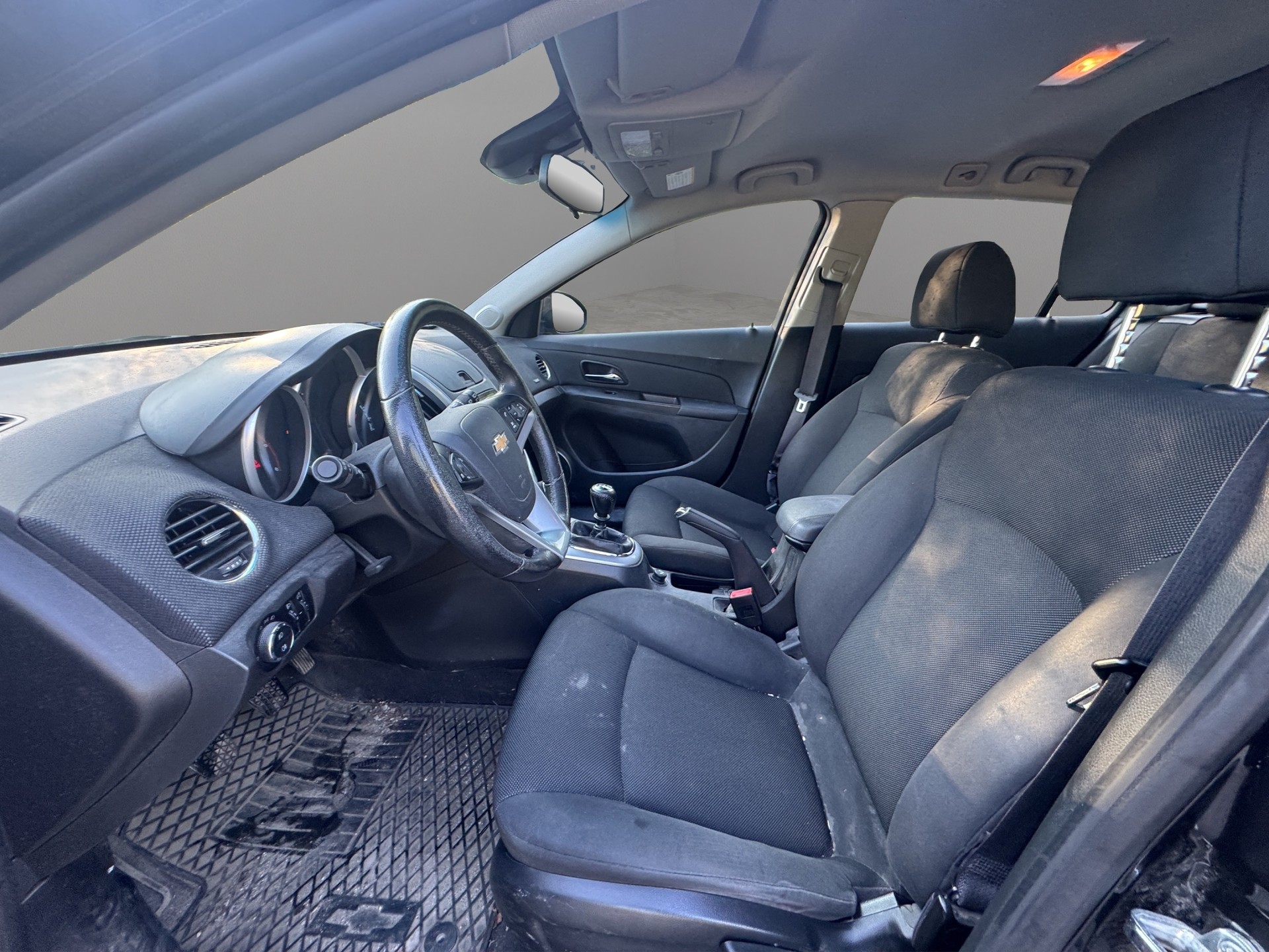 CHEVROLET Cruze 2.0 VCDi LT-image-8