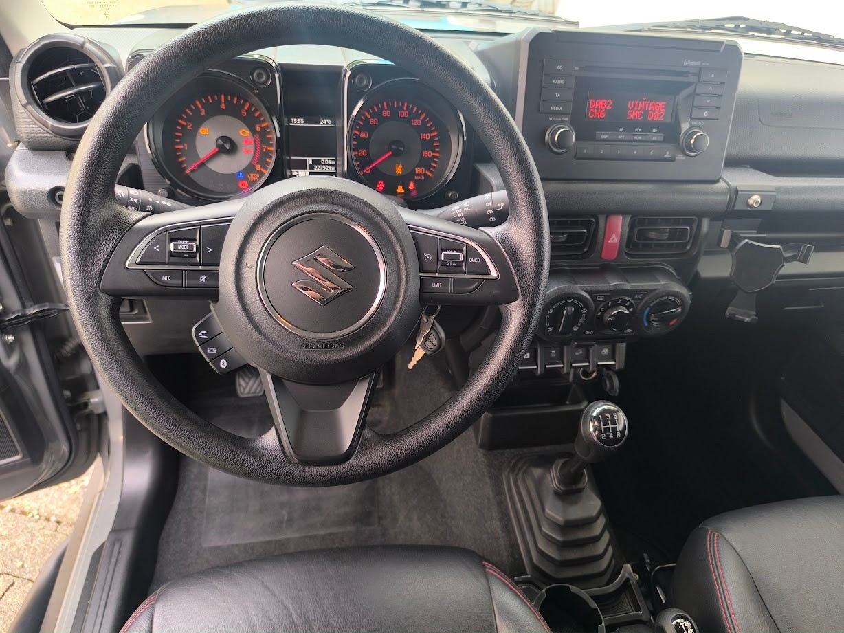 SUZUKI Jimny 1.5 Compact+ 4x4-image-9