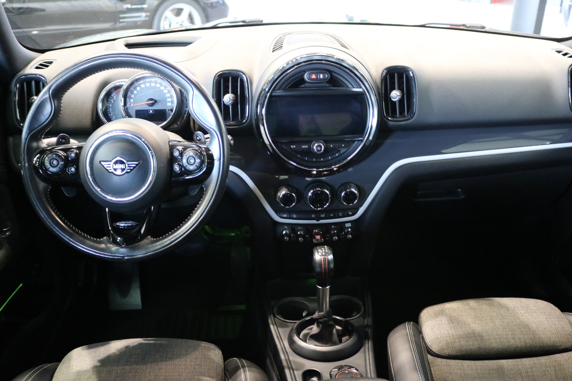 MINI Countryman Cooper S ALL4 Steptronic-image-2