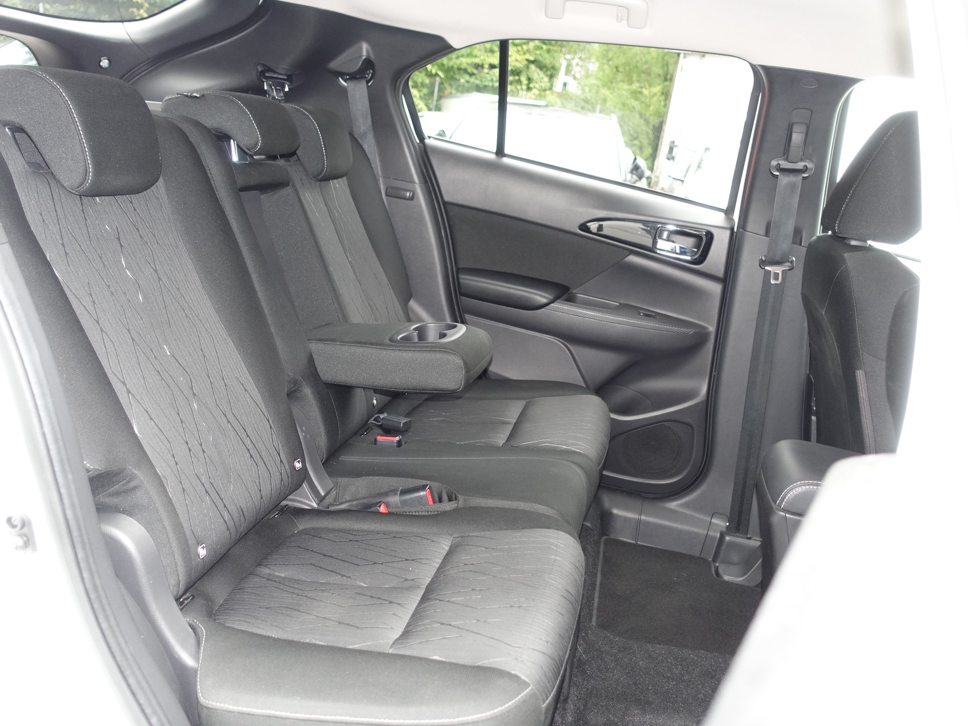 MITSUBISHI Eclipse Cross 1.5 T-Mivec Style 4WD CVT-image-19