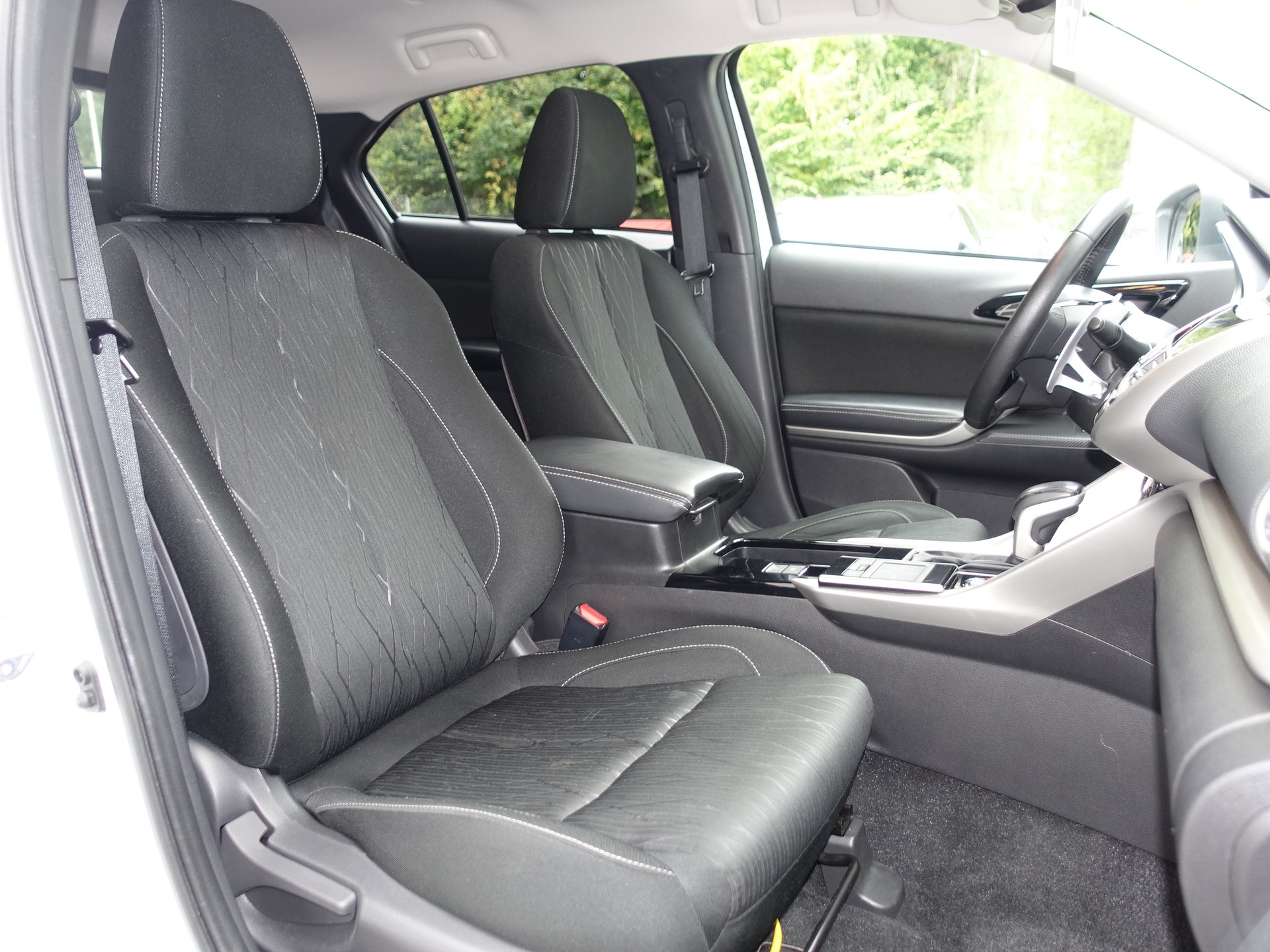 MITSUBISHI Eclipse Cross 1.5 T-Mivec Style 4WD CVT-image-10
