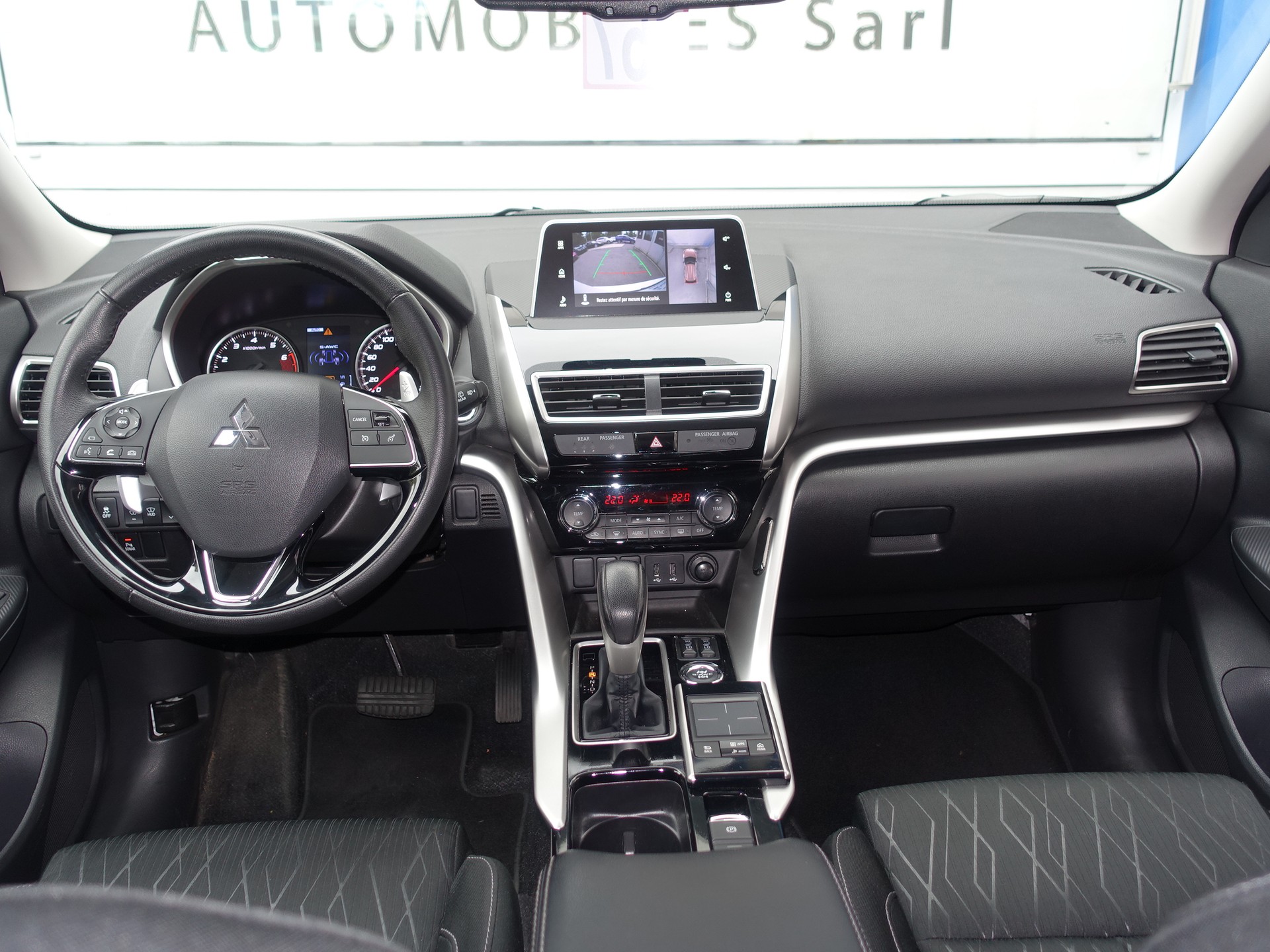 MITSUBISHI Eclipse Cross 1.5 T-Mivec Style 4WD CVT-image-14