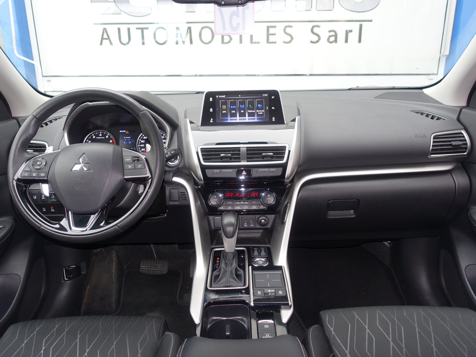 MITSUBISHI Eclipse Cross 1.5 T-Mivec Style 4WD CVT-image-13