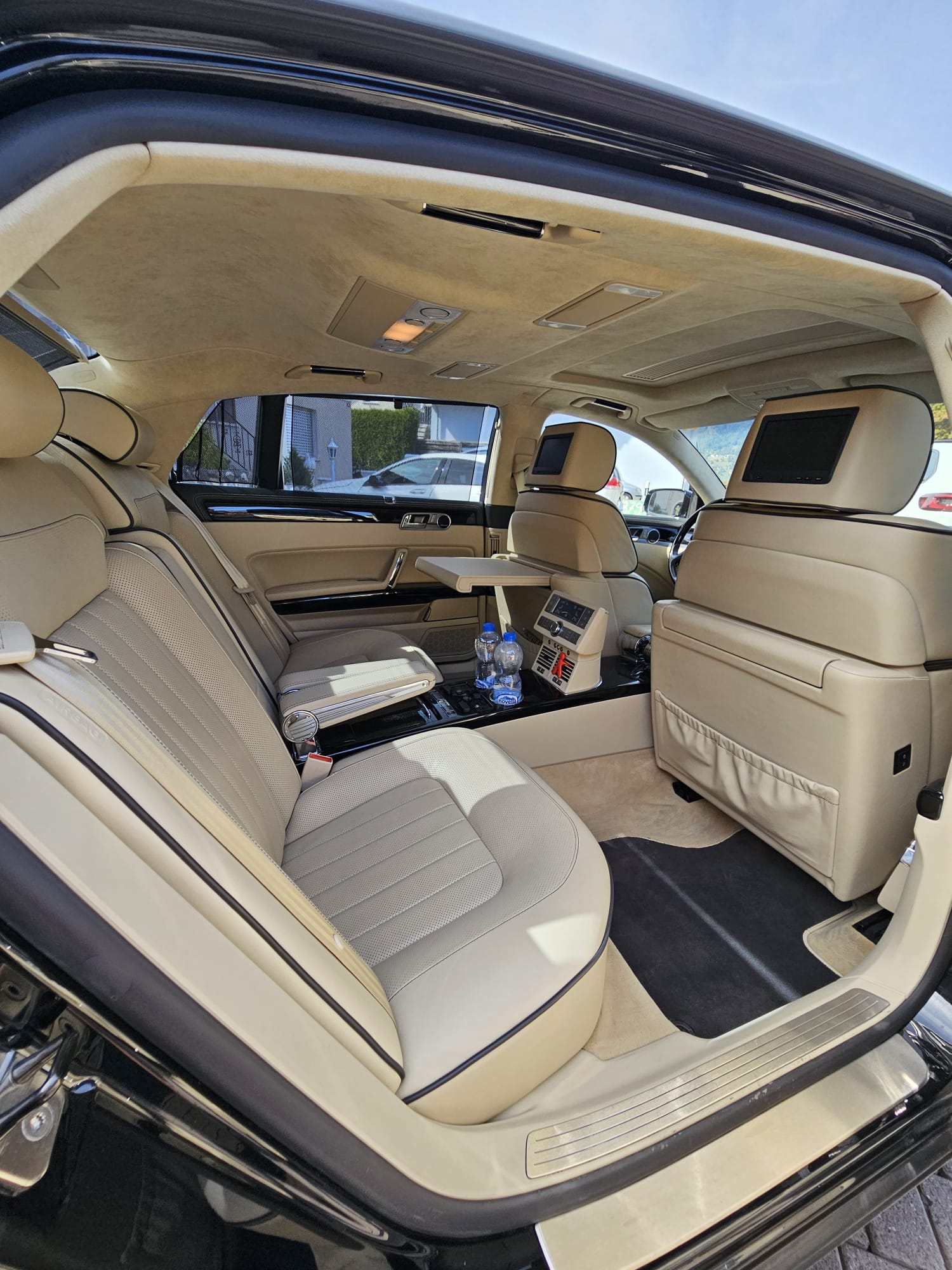 VW W12 LWB-image-5