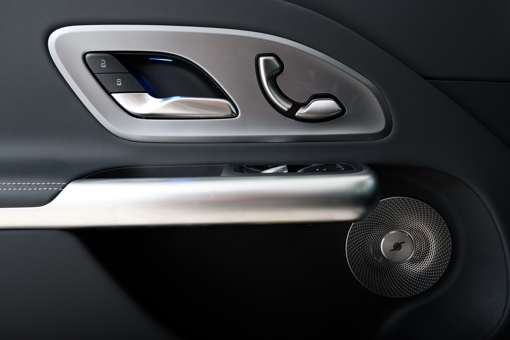 MERCEDES-BENZ GLB 220 4matic X248-image-9