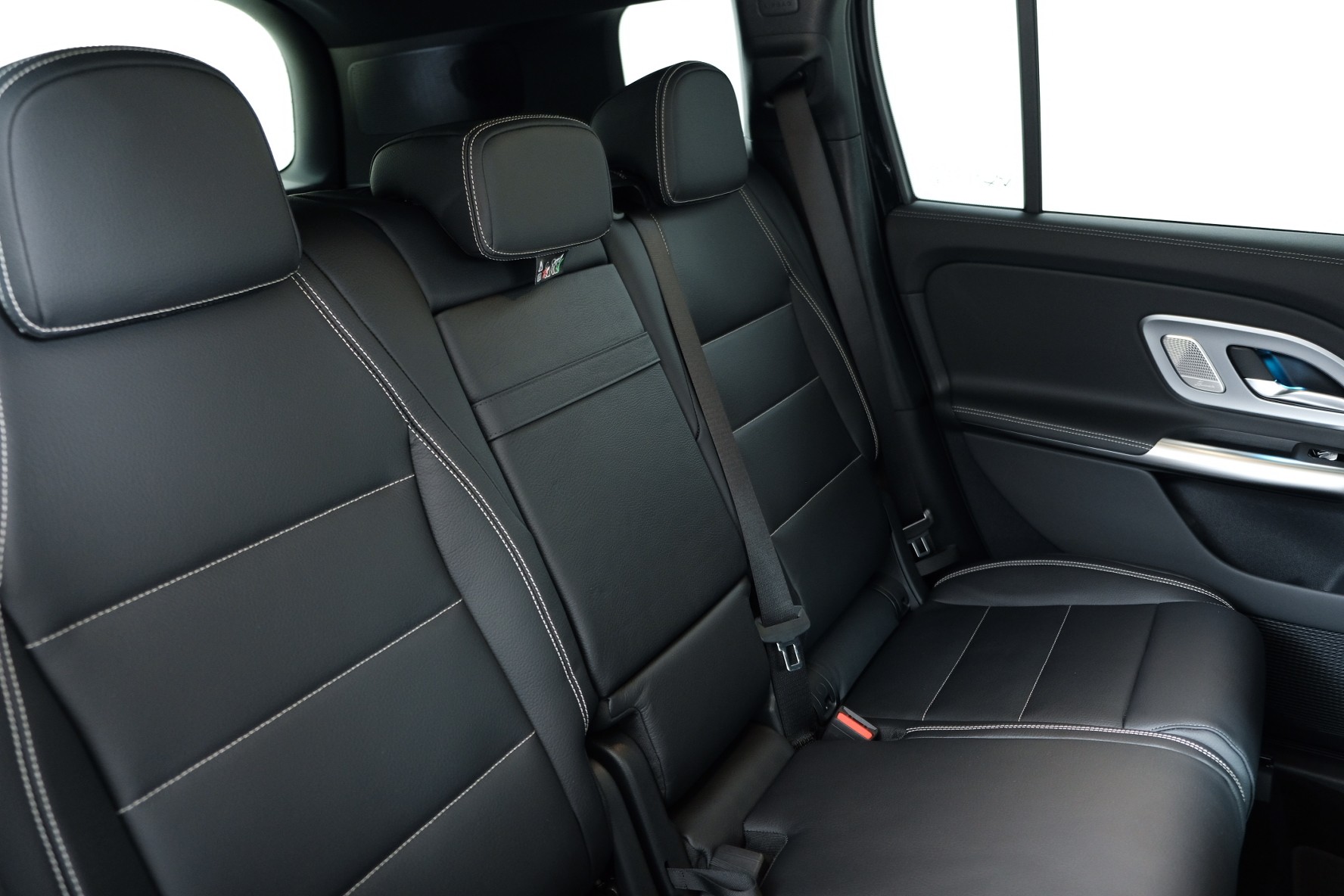 MERCEDES-BENZ GLB 220 4matic X248-image-12