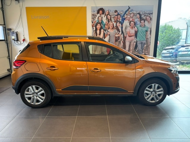 DACIA Sandero Stepway TCe 110 Extreme-image-1