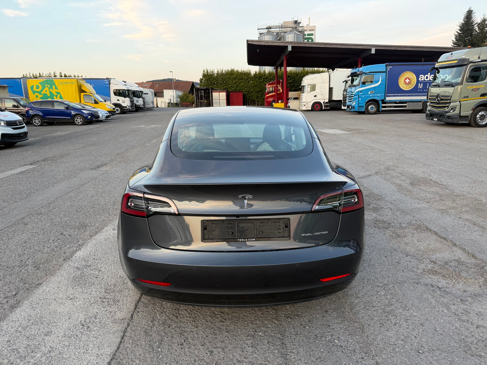 TESLA Model 3 Long Range Dual Motor AWD-image-7
