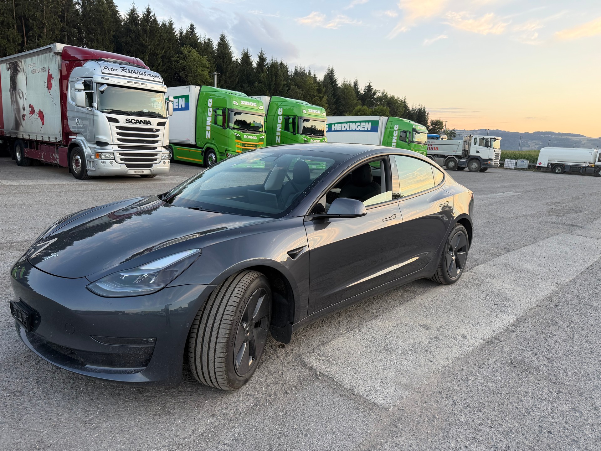 TESLA Model 3 Long Range Dual Motor AWD-image-1