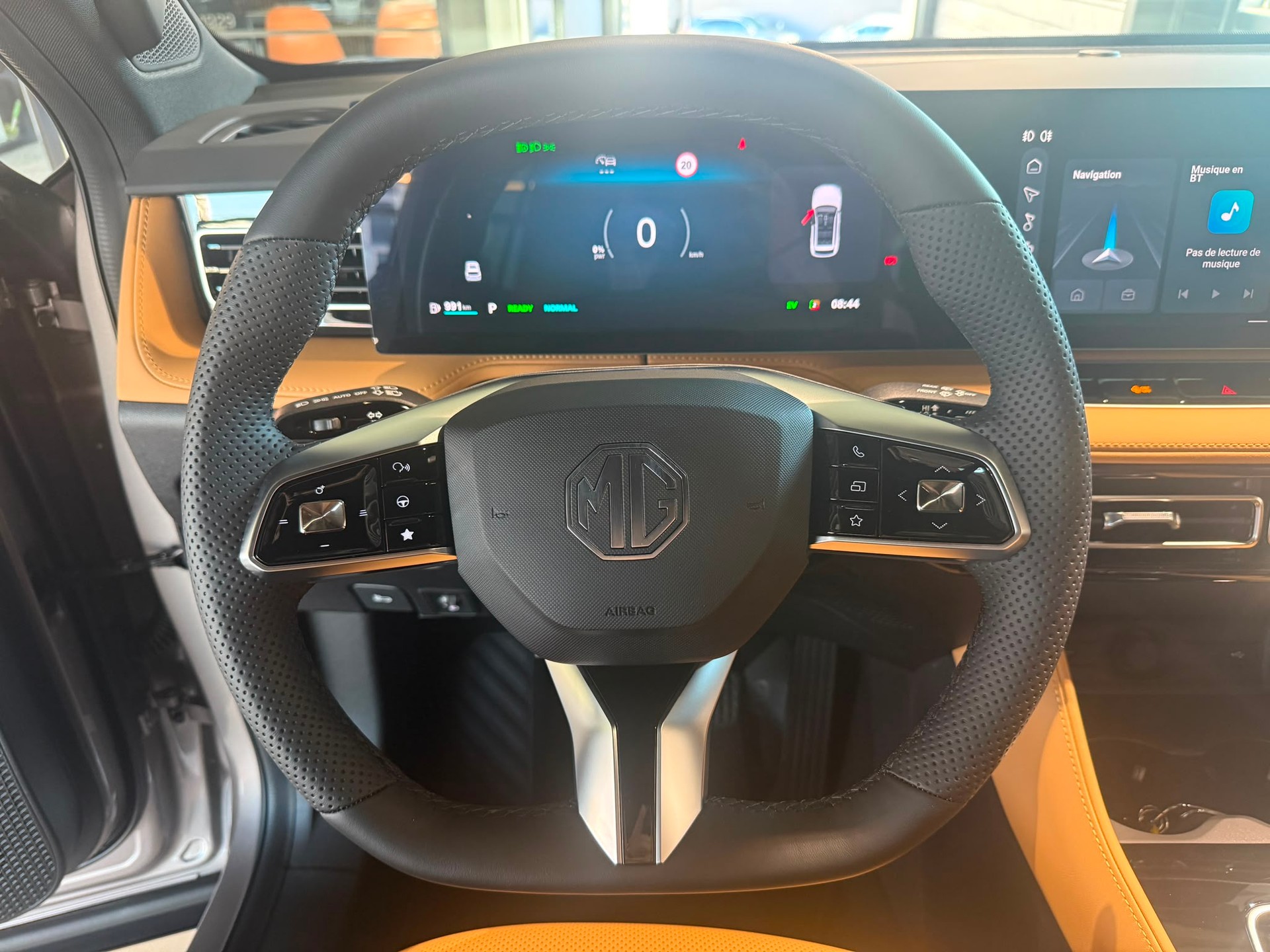 MG HS 1.5 T HEV Luxury-image-10