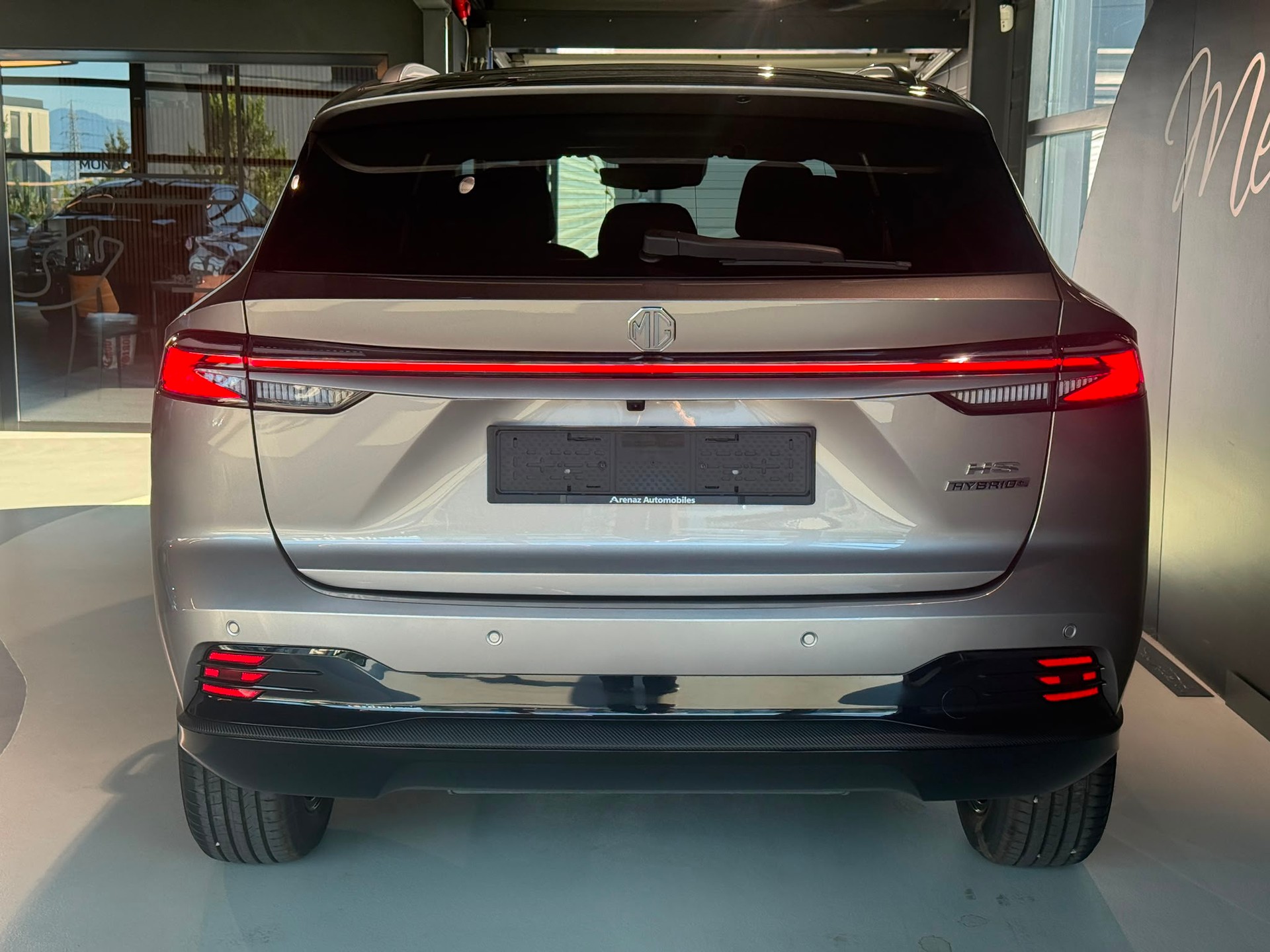 MG HS 1.5 T HEV Luxury-image-2