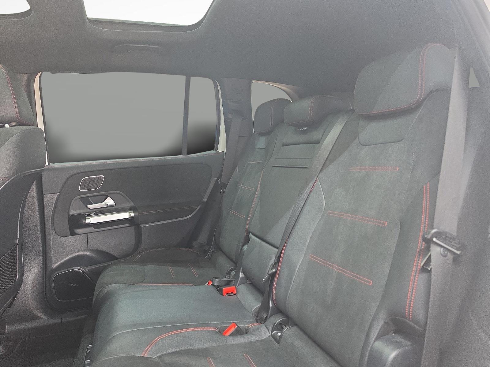 MERCEDES-BENZ EQB 350 4MATIC Excellence AMG Line-image-12