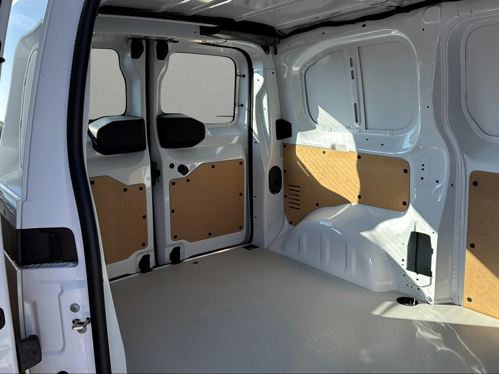 PEUGEOT Expert 1.5 BlueHDi 120 S&S Standard-image-13