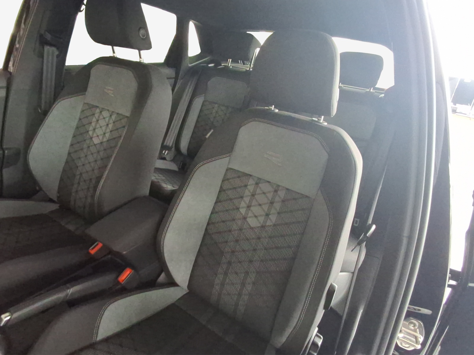 VW Polo 1.0 TSI R-Line United DSG-image-14