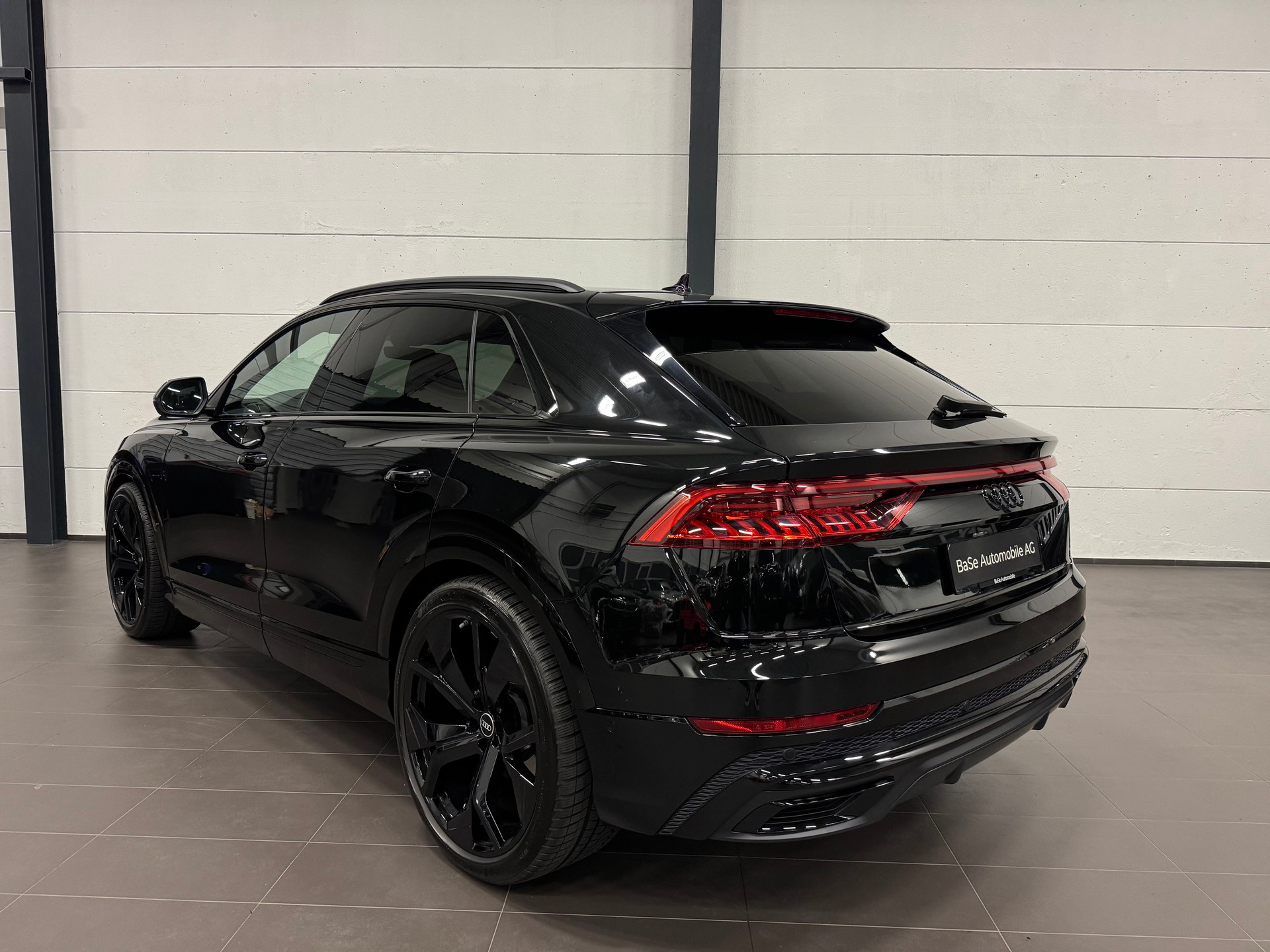 AUDI Q8 50 TDI Black Edition quattro tiptronic S LINE CH Fahrzeug-image-11