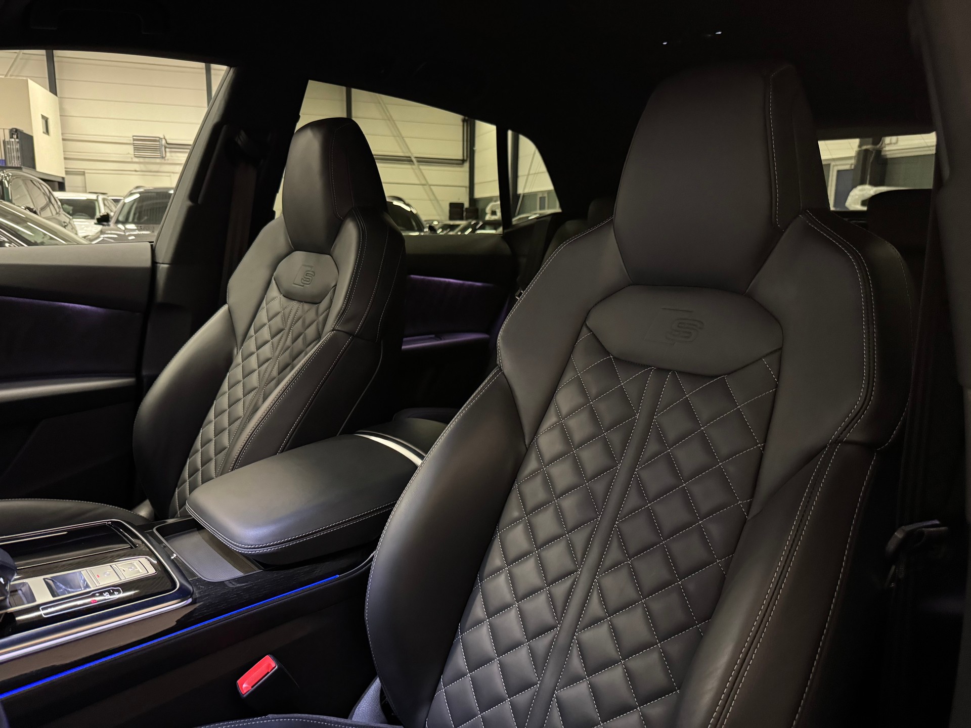 AUDI Q8 50 TDI Black Edition quattro tiptronic S LINE CH Fahrzeug-image-17