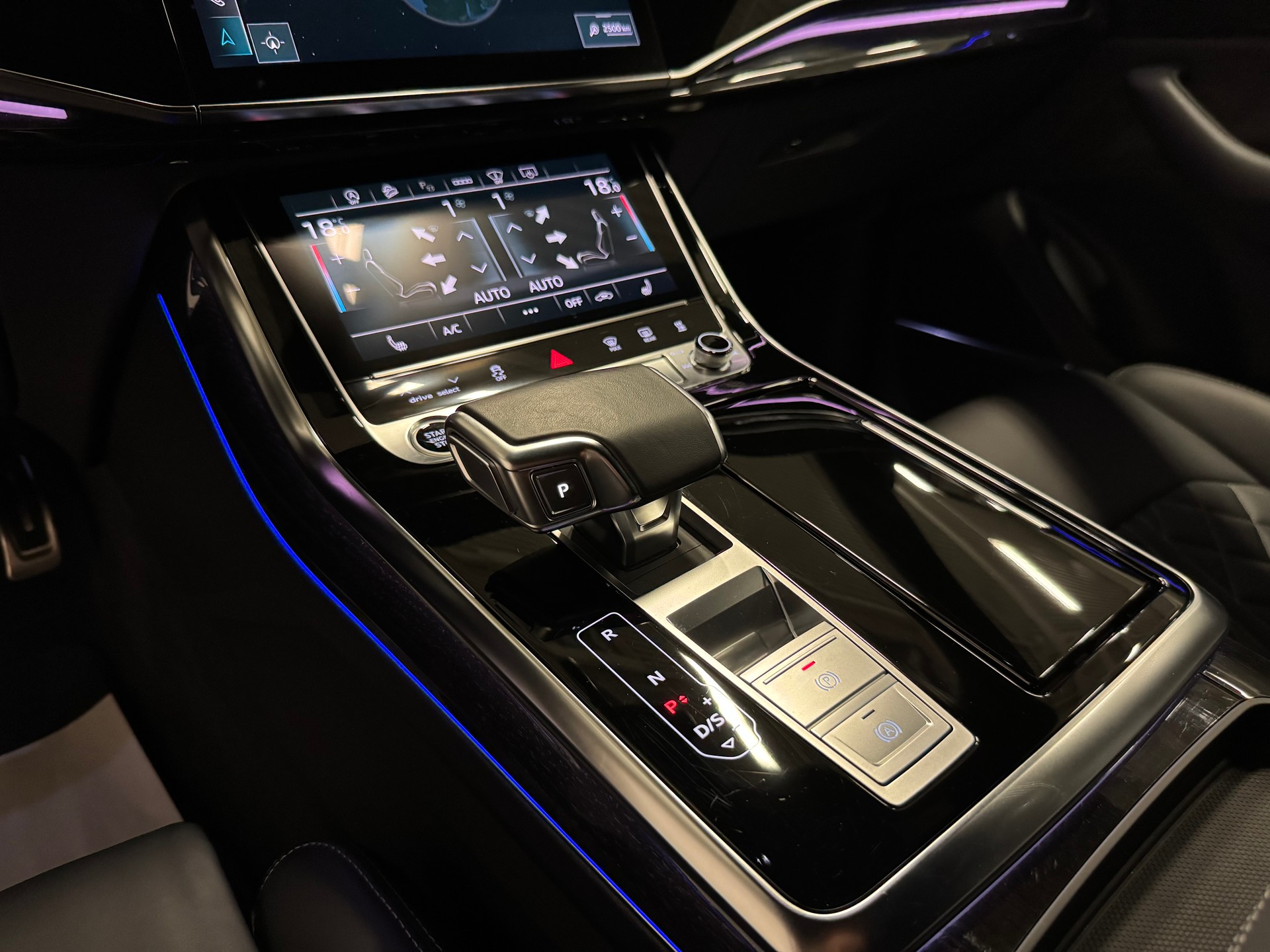 AUDI Q8 50 TDI Black Edition quattro tiptronic S LINE CH Fahrzeug-image-25