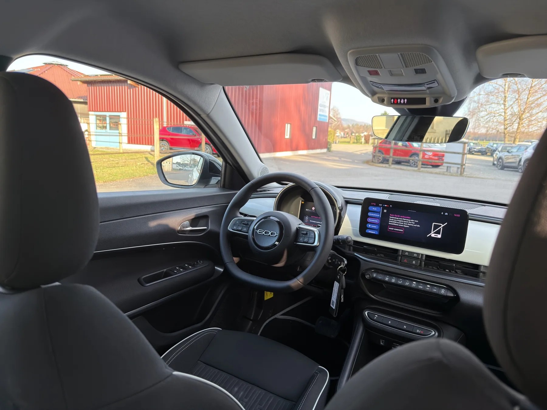 FIAT 600 1.2 Hybrid 145 Cult-image-25