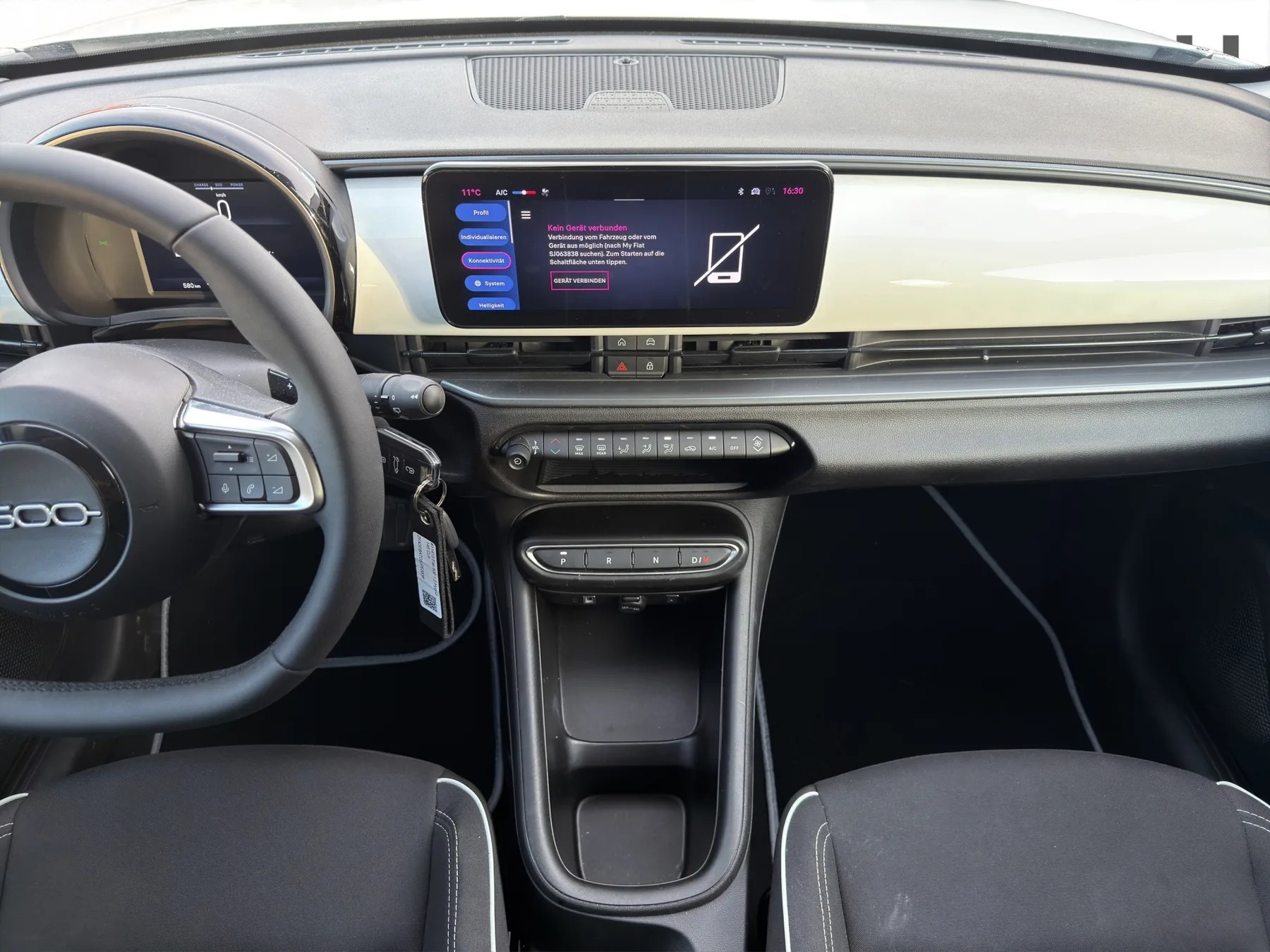 FIAT 600 1.2 Hybrid 145 Cult-image-15