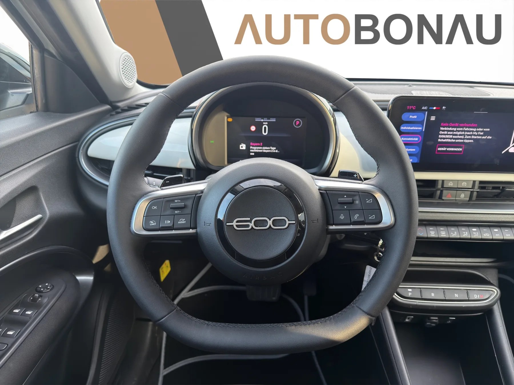 FIAT 600 1.2 Hybrid 145 Cult-image-13