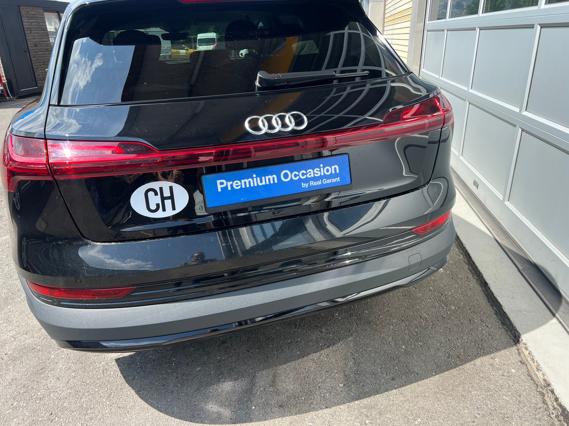 AUDI e-tron 55 quattro *** PS 360 * frisch ab MFK ***-image-5