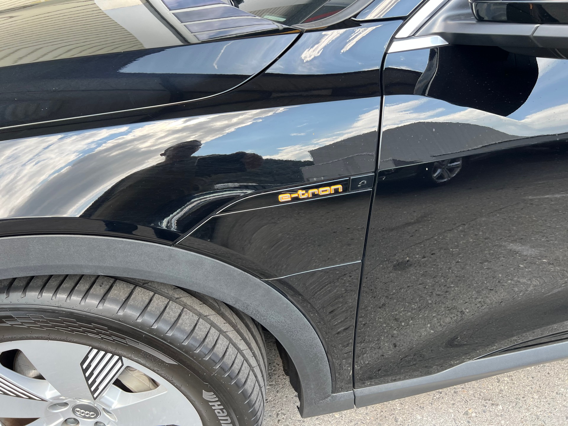 AUDI e-tron 55 quattro *** PS 360 * frisch ab MFK ***-image-11