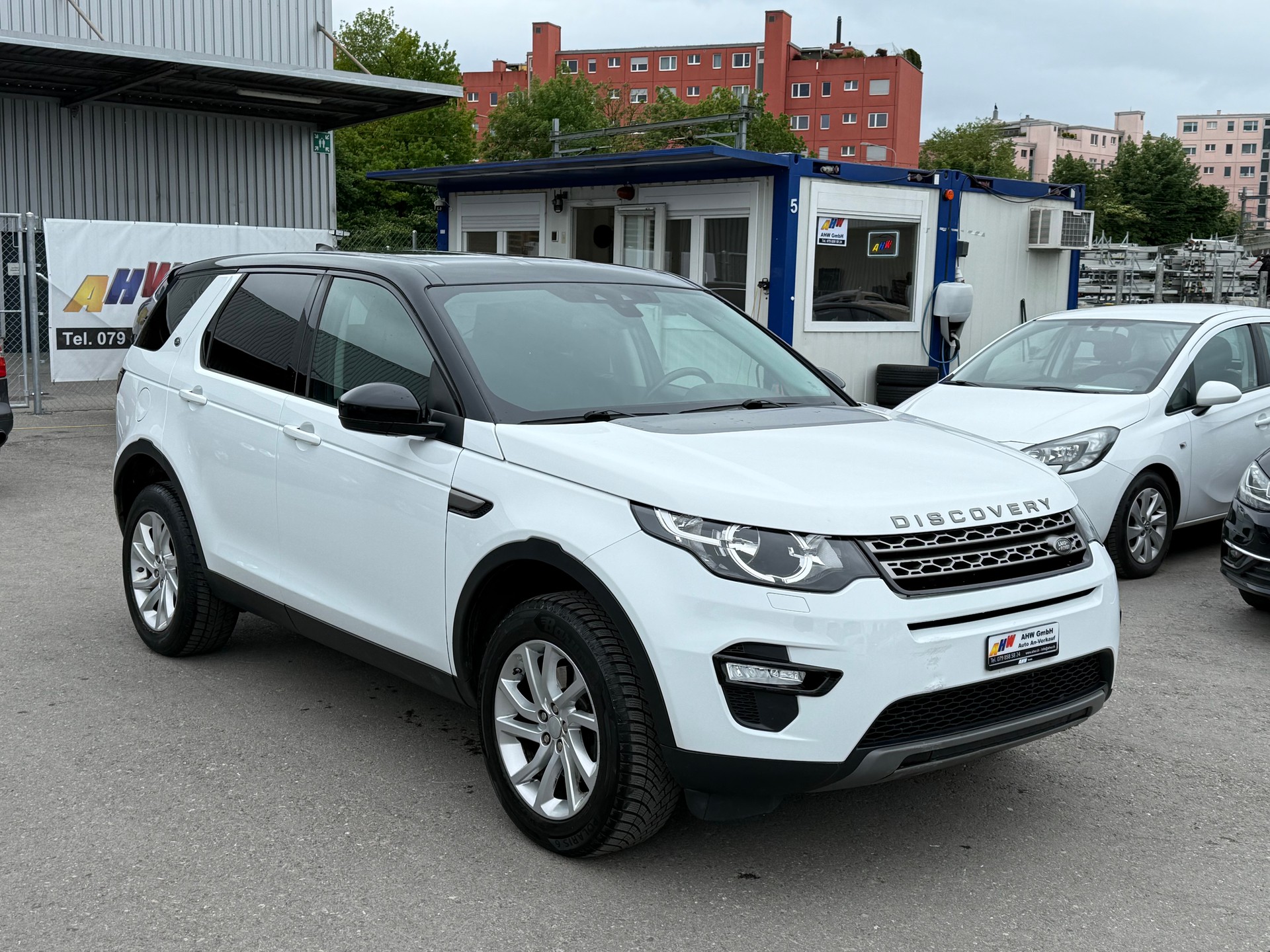 LAND ROVER Discovery Sport 2.0 TD4 Pure AT9 / Frisch ab MFK / Steuerkette NEU / 1 Jahr Garantie-image-2