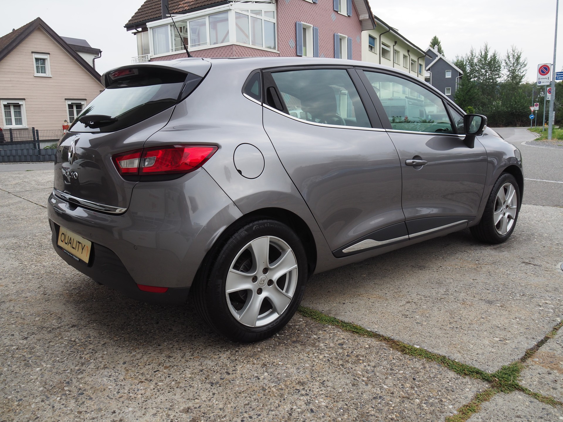 RENAULT Clio 1.2 16V T Dynamique EDC-image-7