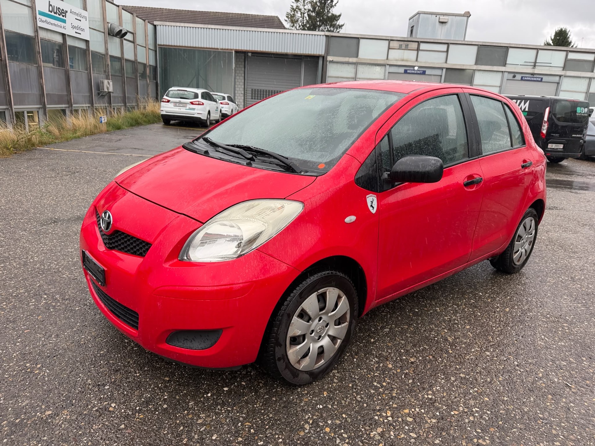 TOYOTA Yaris 1.0 Linea Terra-image-1