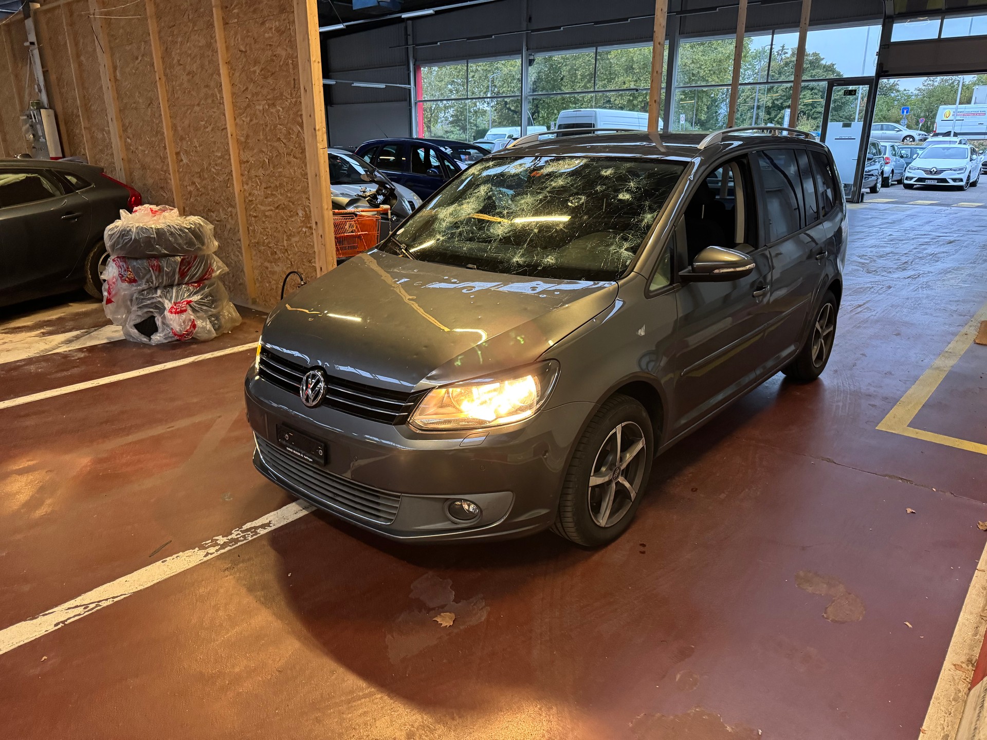 VW Touran 1.4 TSI Highline-image-5