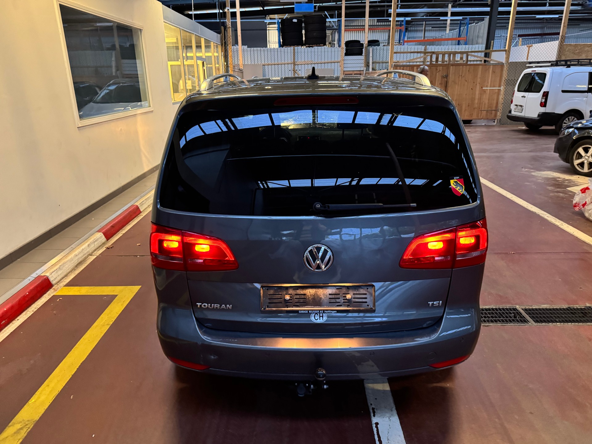 VW Touran 1.4 TSI Highline-image-13