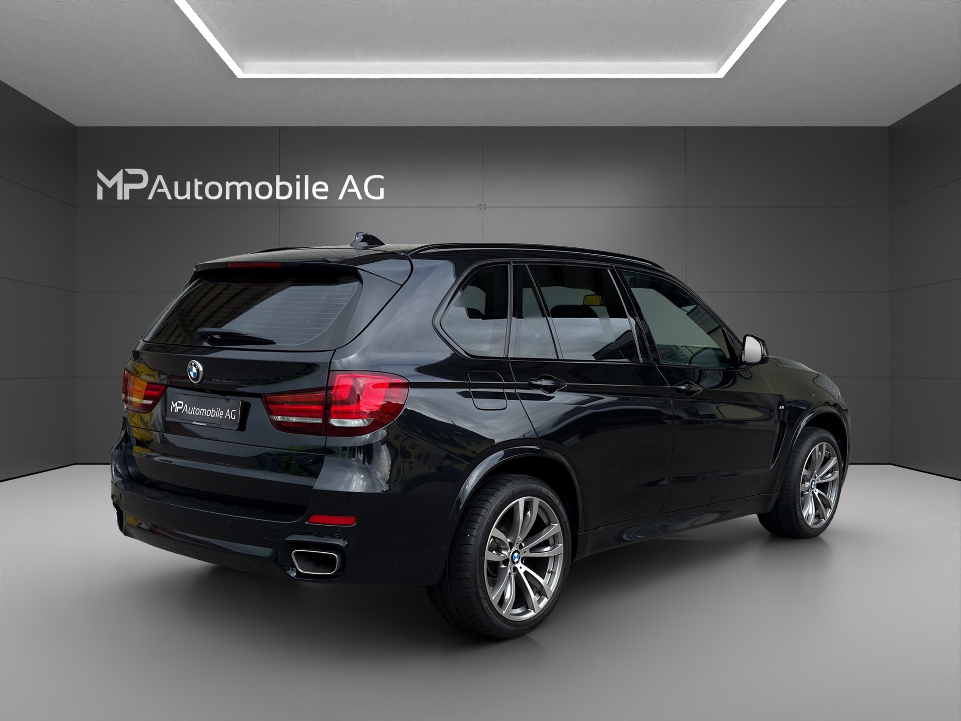 BMW X5 xDrive 40d Steptronic-image-2