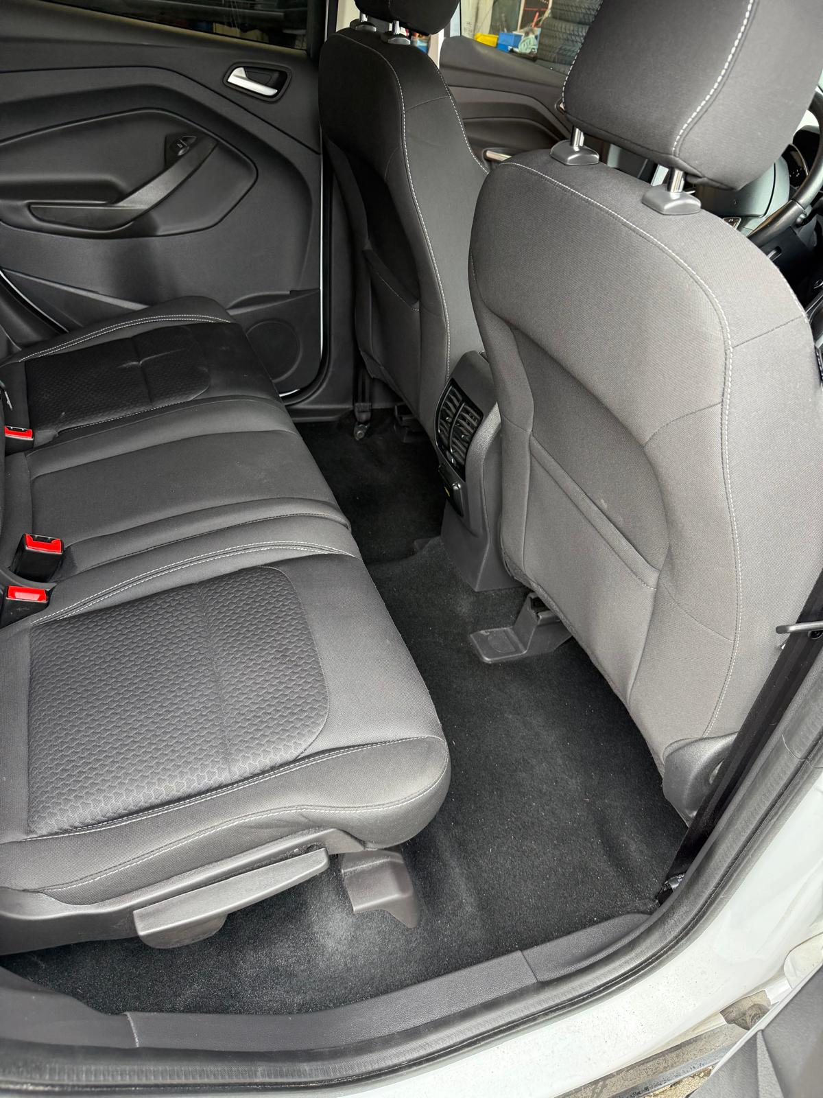 FORD Kuga 2.0 TDCi Business 2WD-image-9