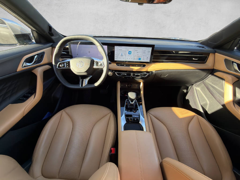 MG HS 1.5 Hybrid Luxury-image-8