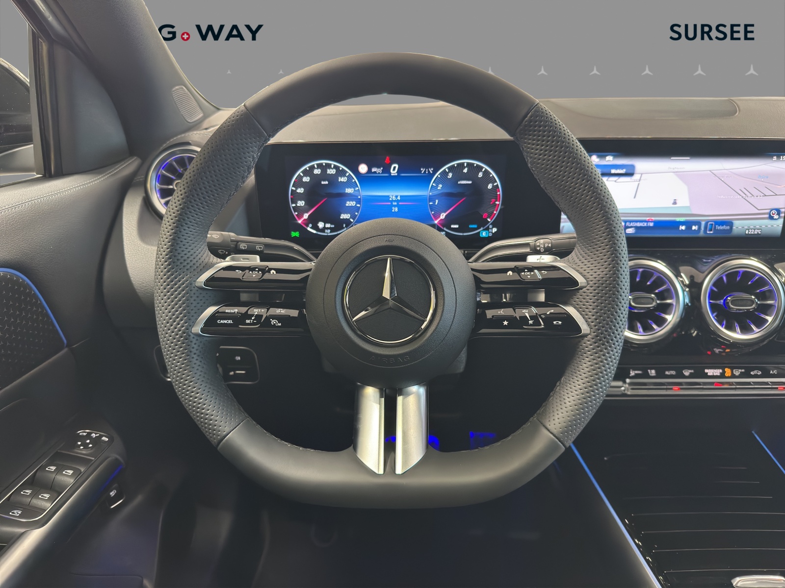 MERCEDES-BENZ GLA 200 Night Star 7G-DCT-image-10