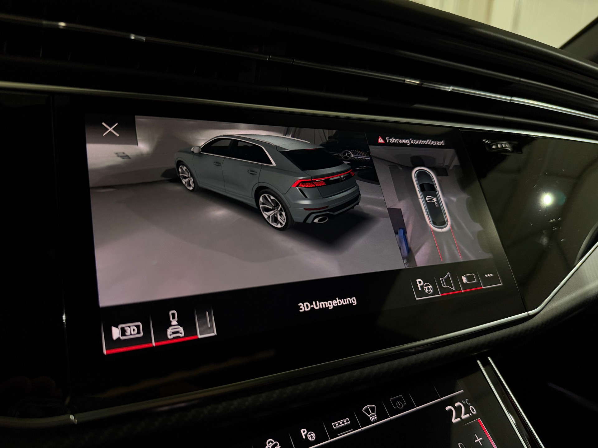 AUDI RSQ8 quattro tiptronic (Carbon) inkl. Werksgarantie-image-11