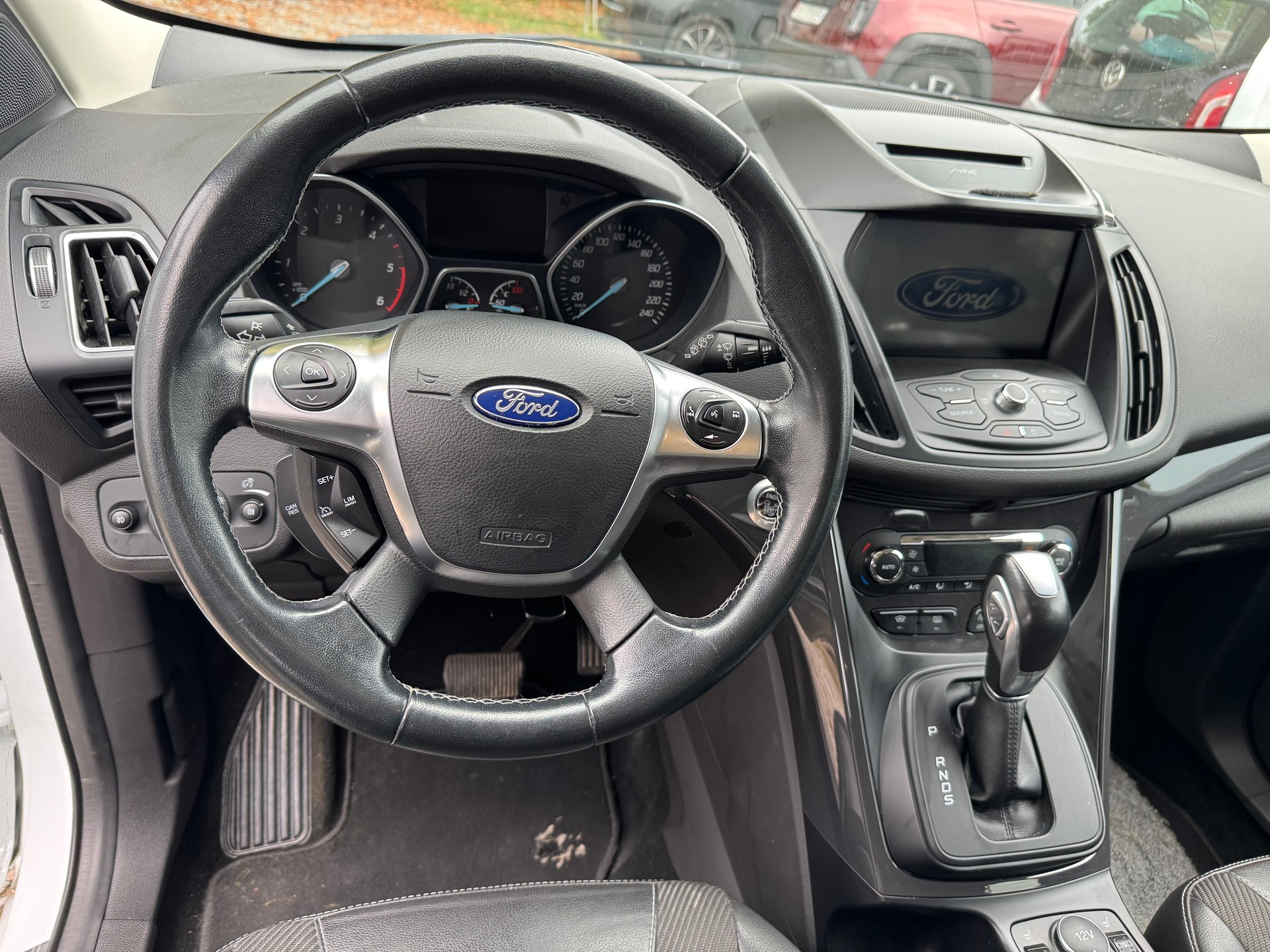 FORD Kuga 2.0 TDCi Titanium S 4WD PowerShift-image-5