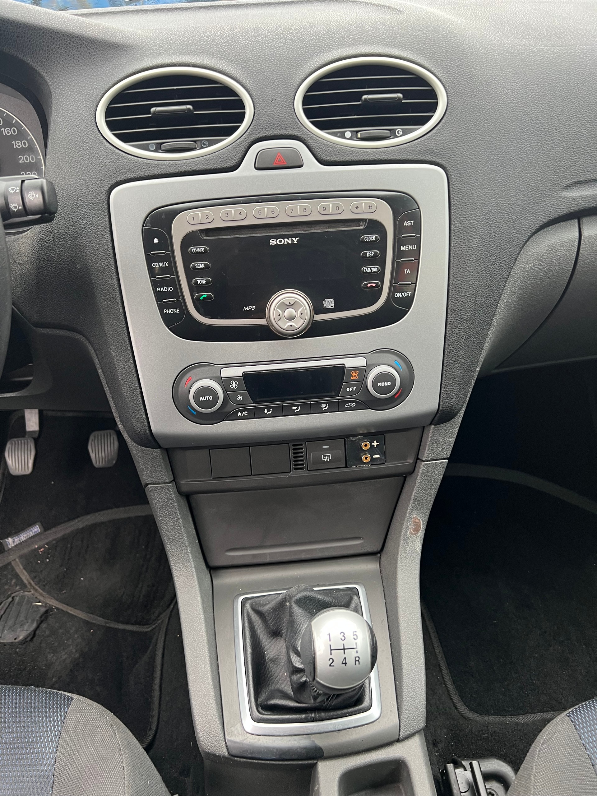 FORD Focus 1.6 TDCi Carving ‚ AB MFK Mai : 2026-image-10