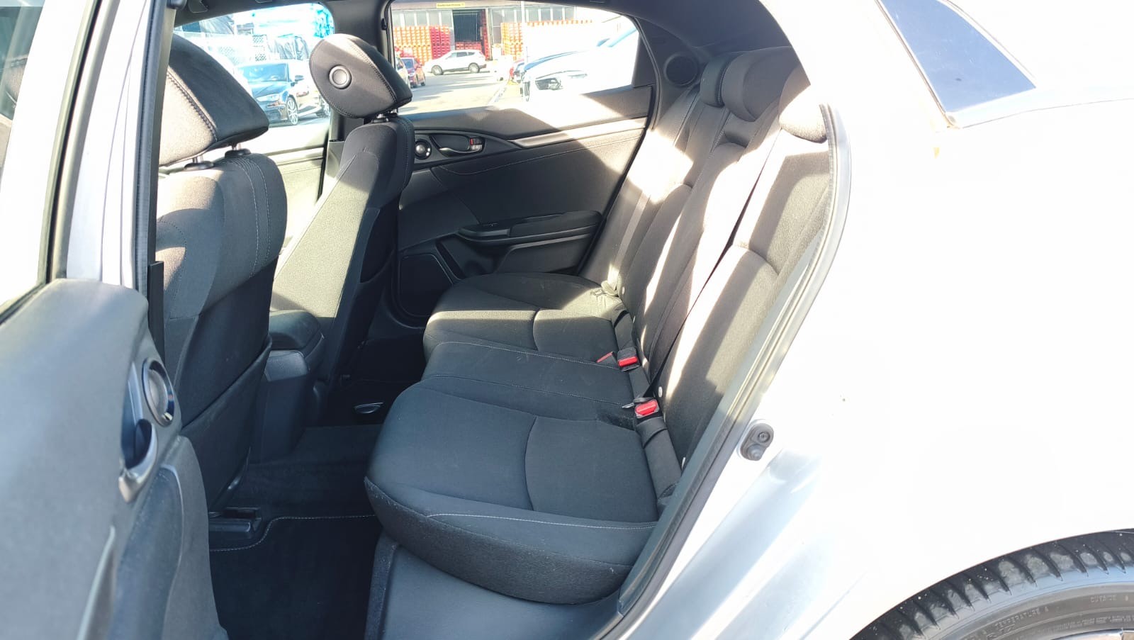 HONDA Civic 1.0 VTEC Executive Premium-image-5