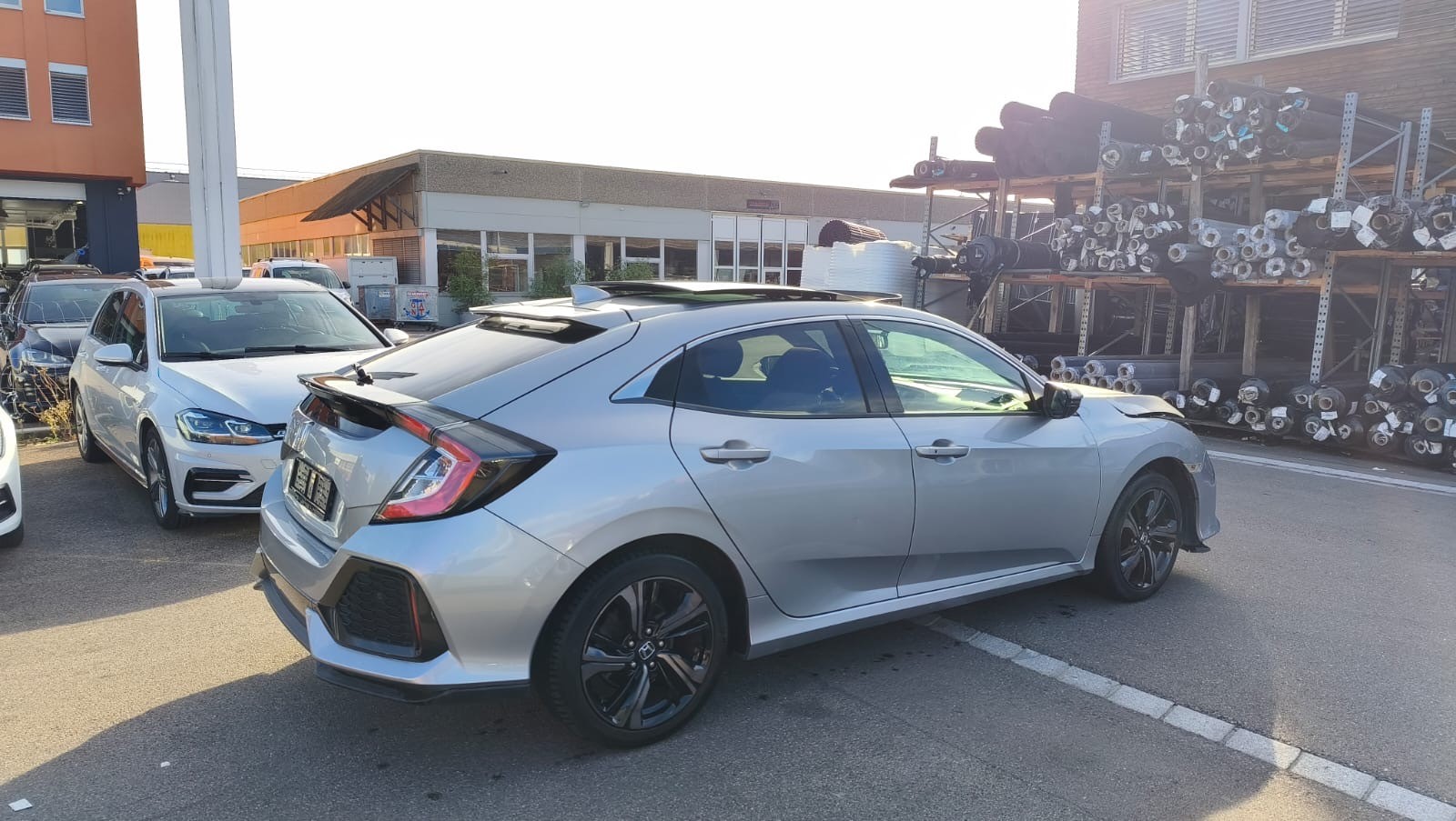 HONDA Civic 1.0 VTEC Executive Premium-image-2